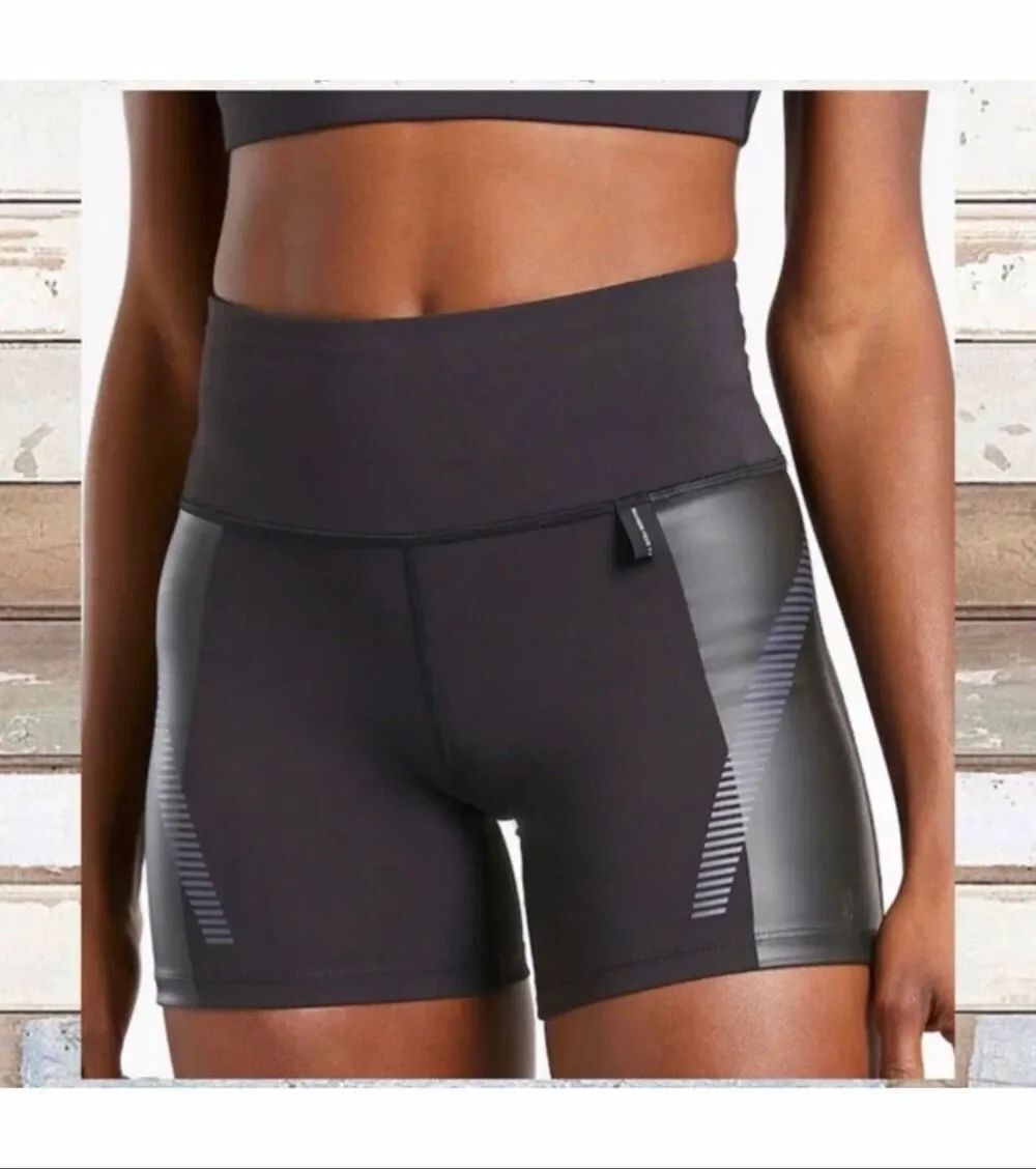 Athleta x Allyson Felix Legend Shortie Bike Shorts Women’s Size XL Black